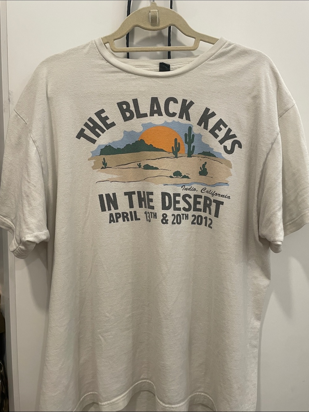 The Black Keys In The Desert T-Shirt (2012)